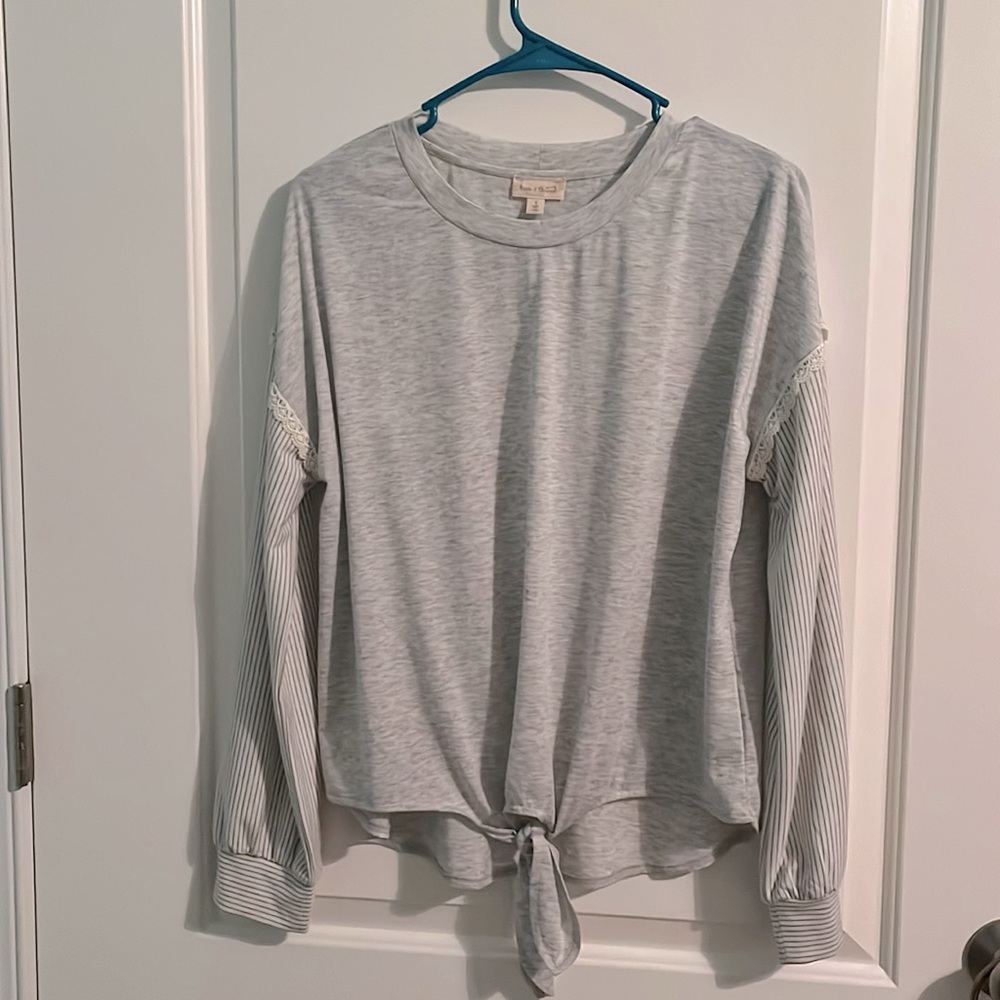 Long sleeve: grey